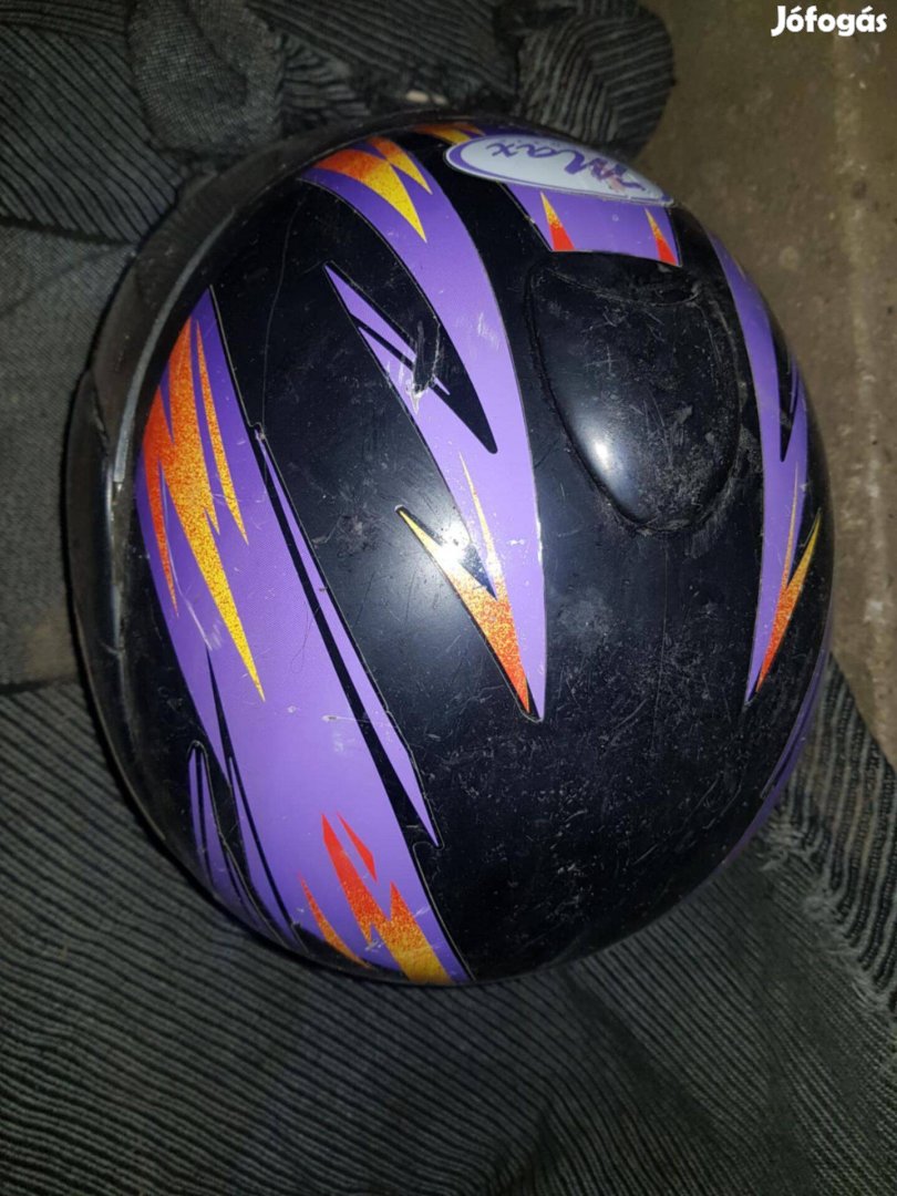 Eladó bukósisak Max Helmets XL-61