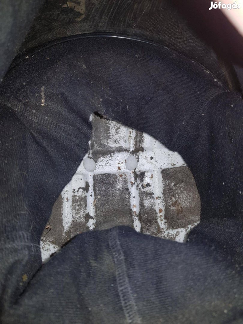 Eladó bukósisak Max Helmets XL-61