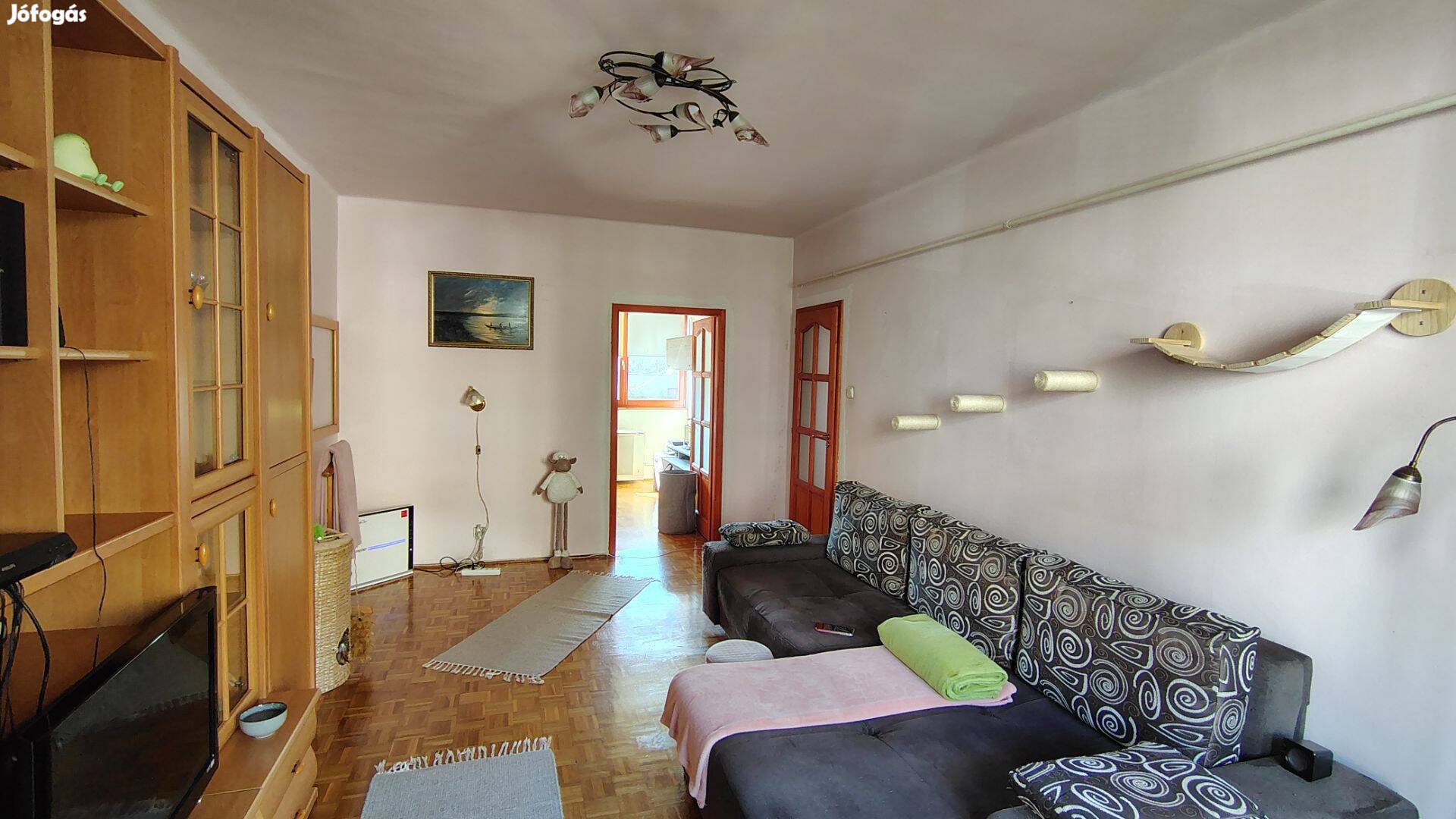 Eladó ceglédi 55nm-es lakás