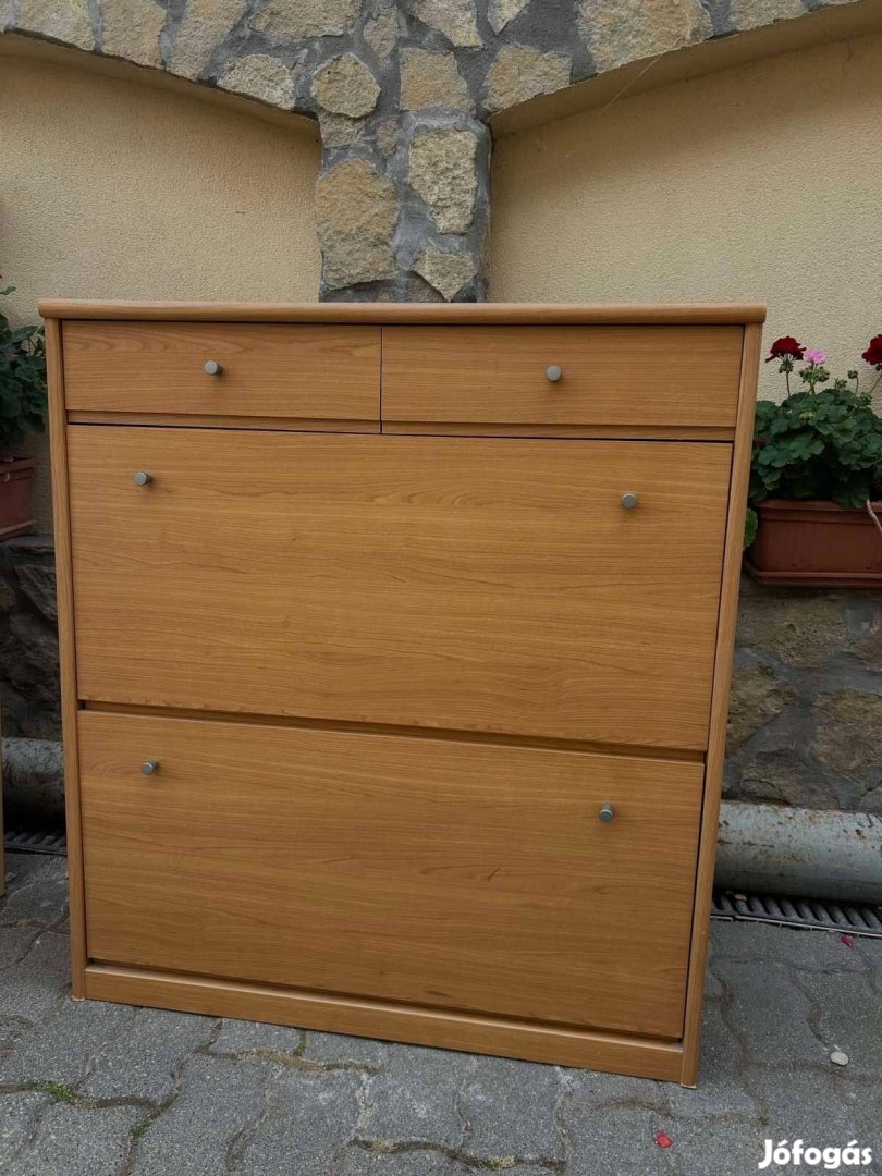 Eladó cipős szekrény!
