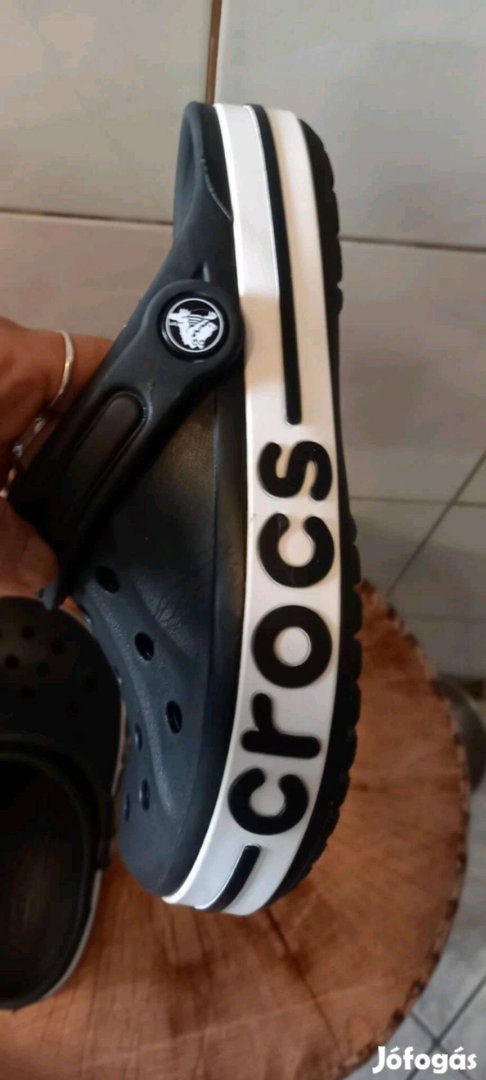 Eladó crocs papucs