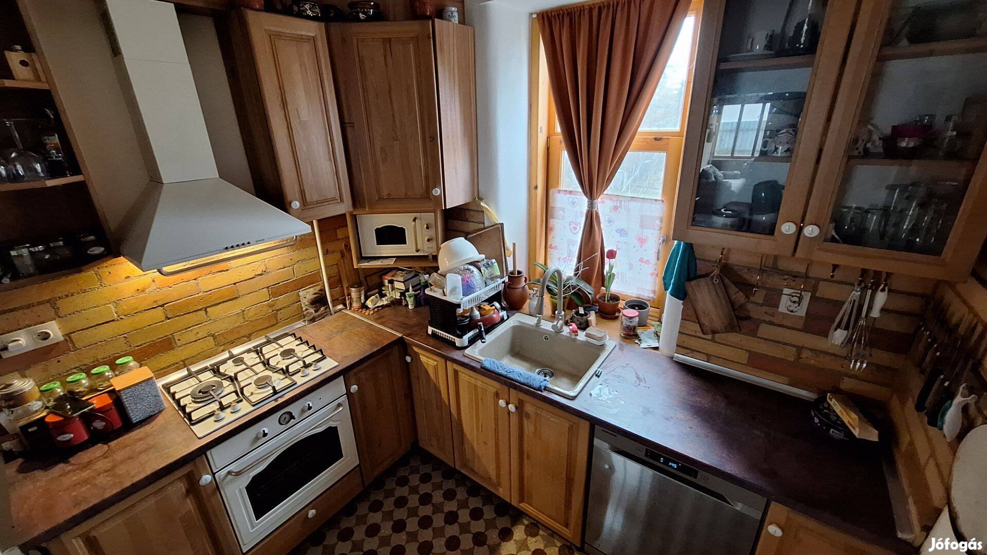 Eladó családi Ház Tiszakécskén baráti áron Óriási telekkel pincével
