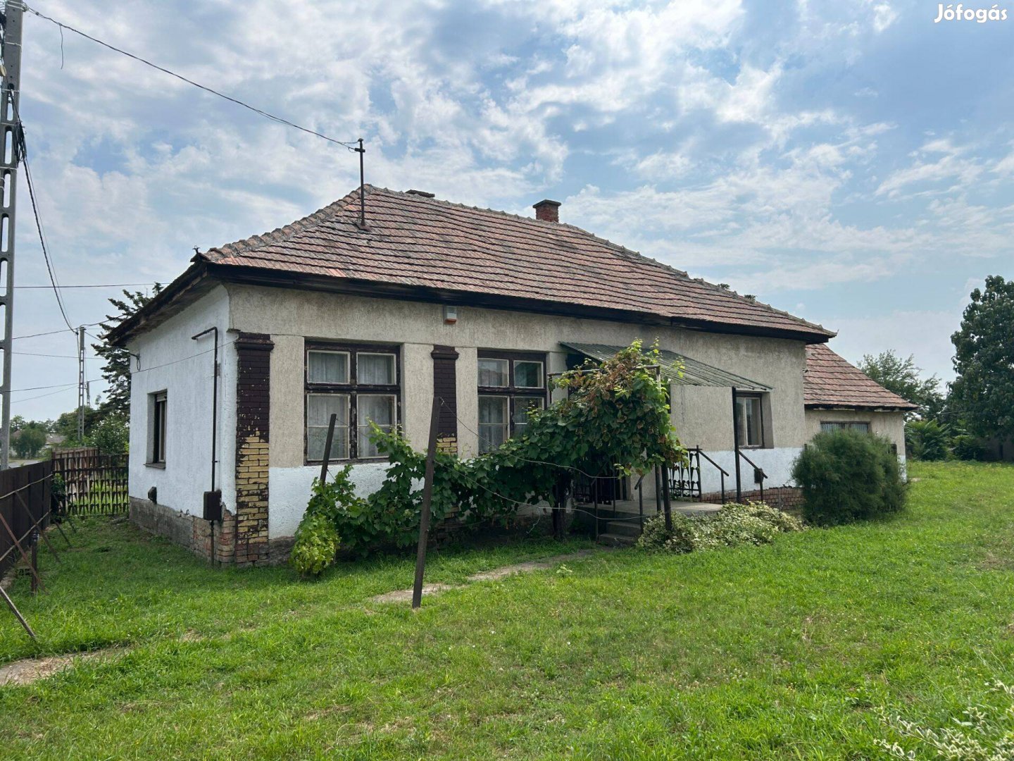 Eladó családi ház Átány, Heves megyében, a Tisza-tótól 20 km-re