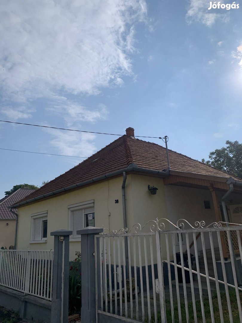 Eladó családi ház Celldömölk