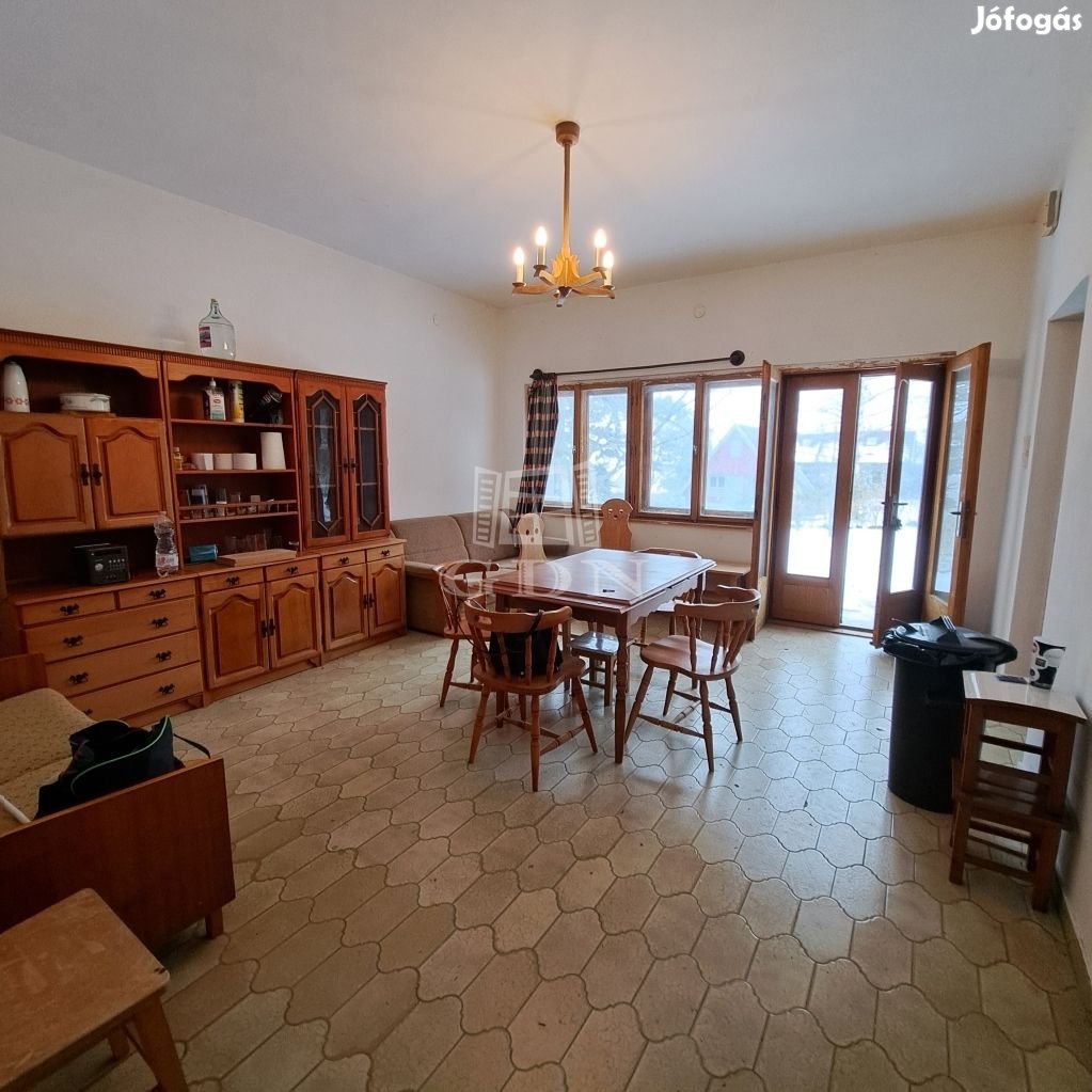 Eladó családi ház Csopak, Vincellér u. 2.