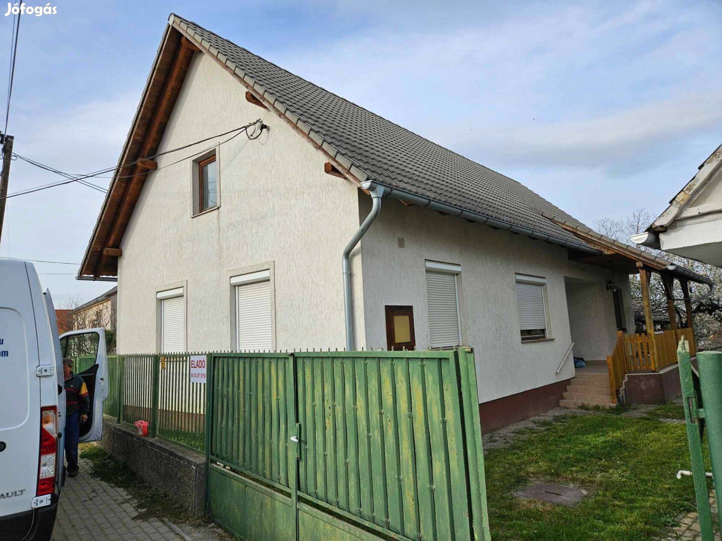 Eladó családi ház Györköny, építés éve 2004-2006