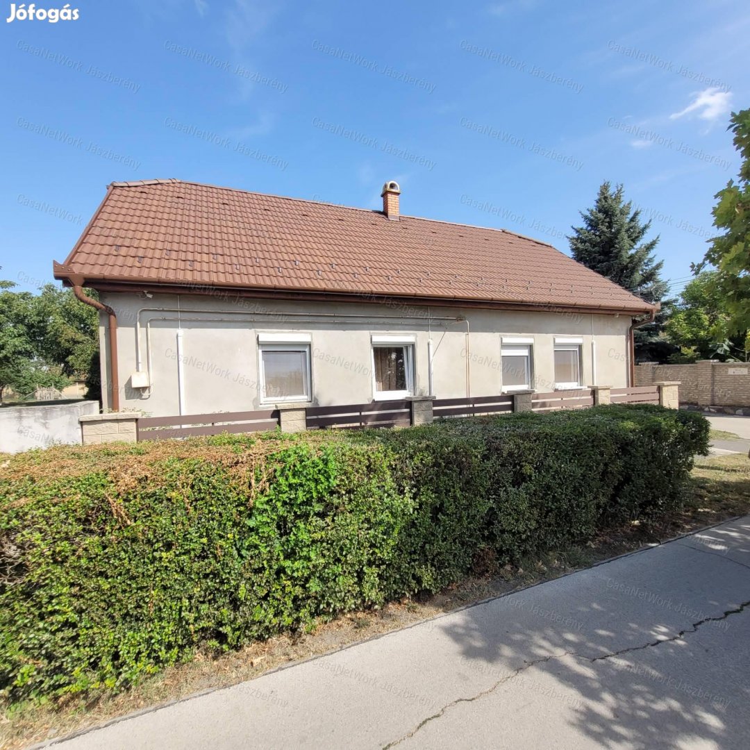 Eladó családi ház Jánoshidán