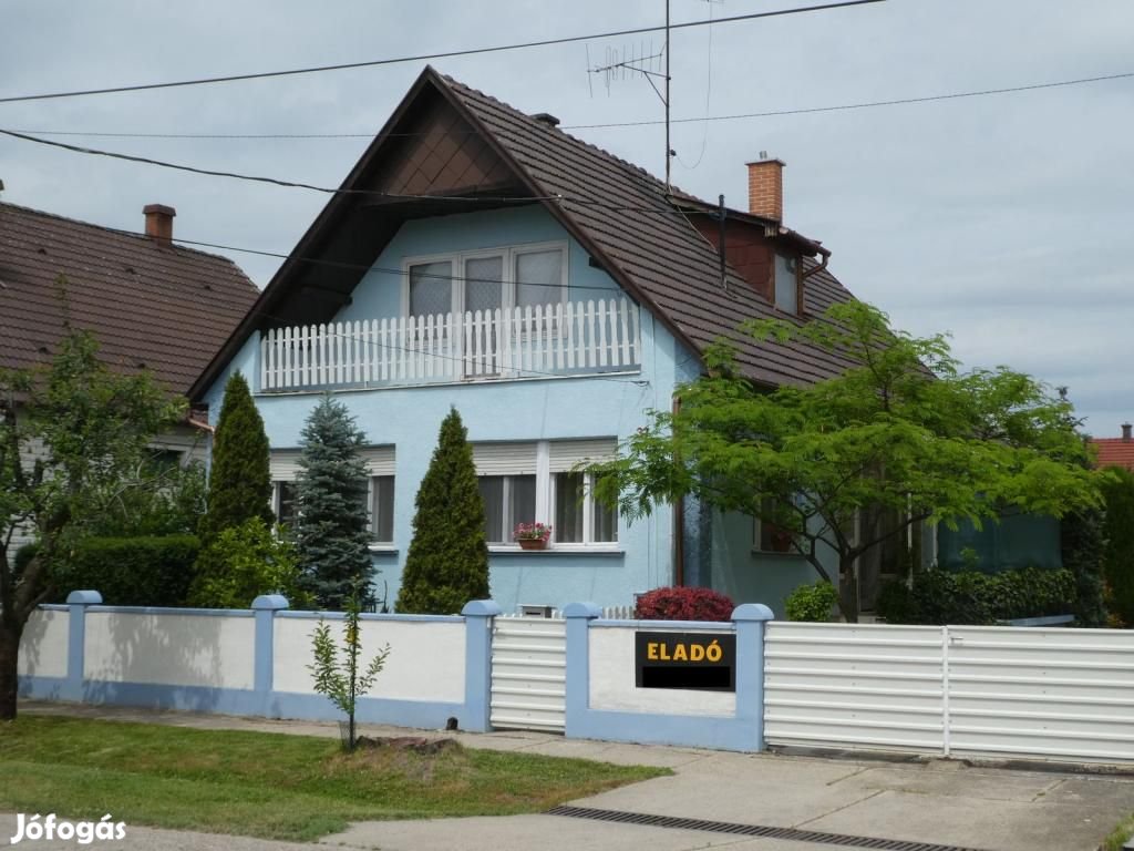 Eladó családi ház Kalocsán a Kertvárosban! - Kalocsa