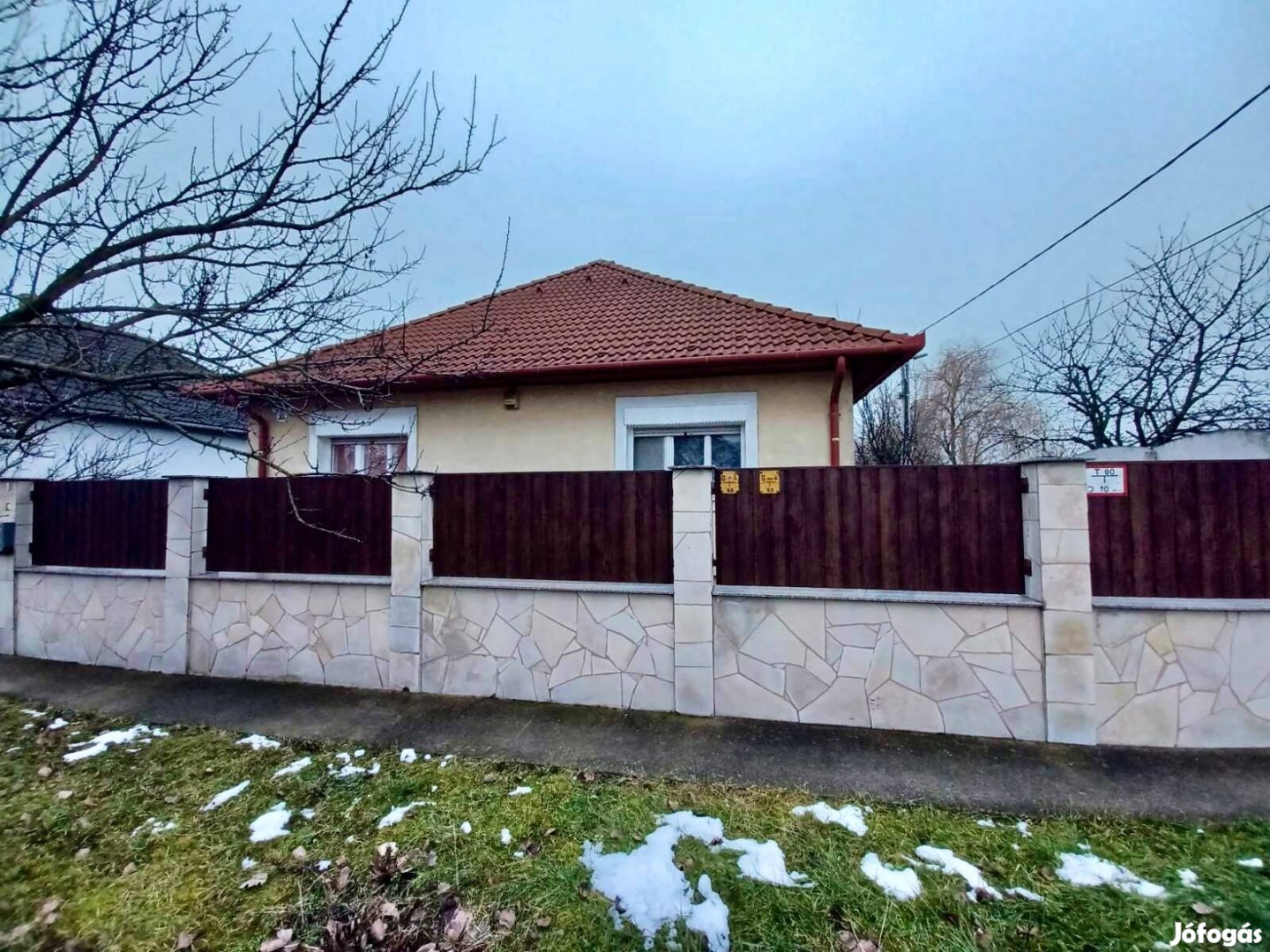 Eladó családi ház Miskolc-Szirma csendes, kedvelt részén!