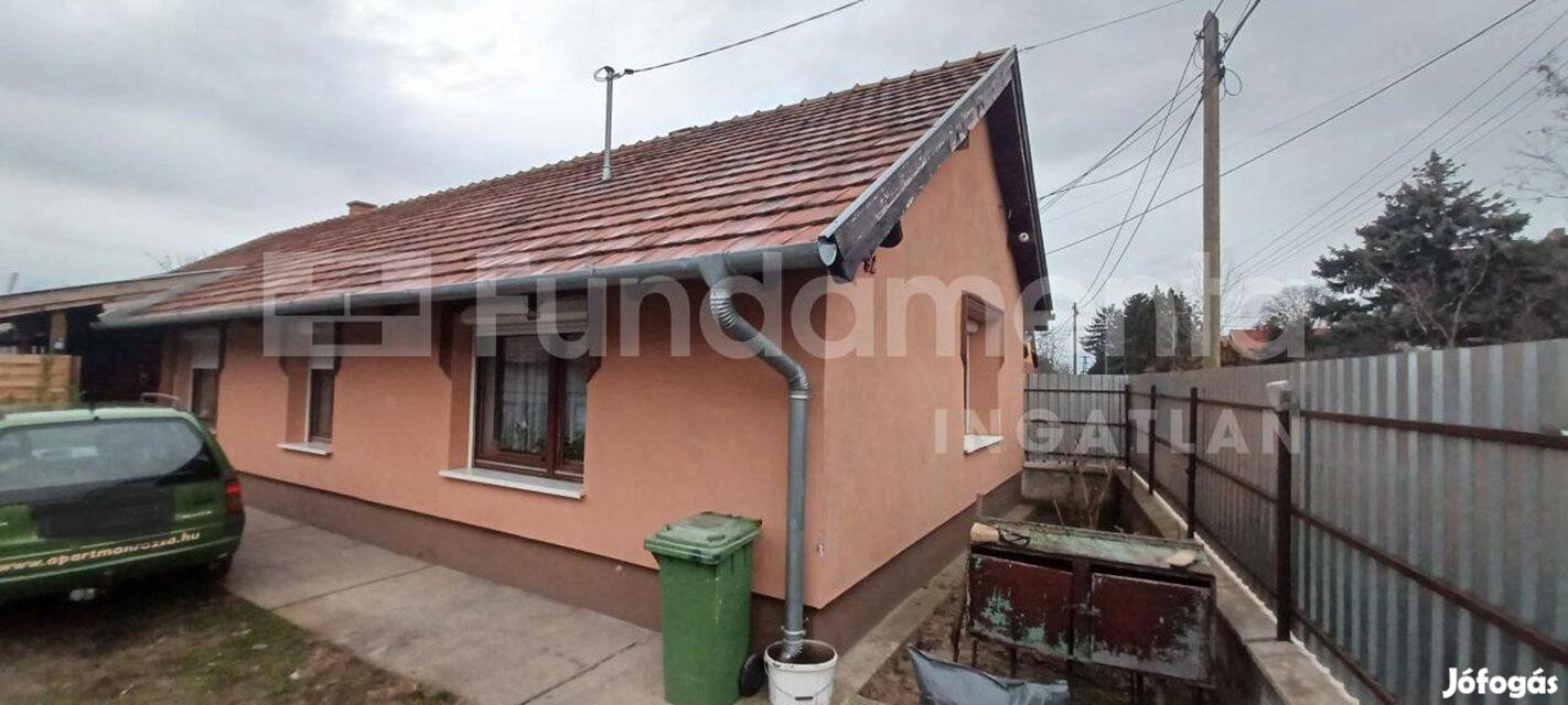 Eladó családi ház Örkényen