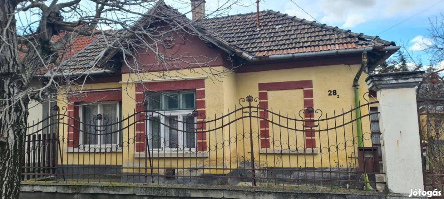 Eladó családi ház Rákosligeten/XVII. kerületben