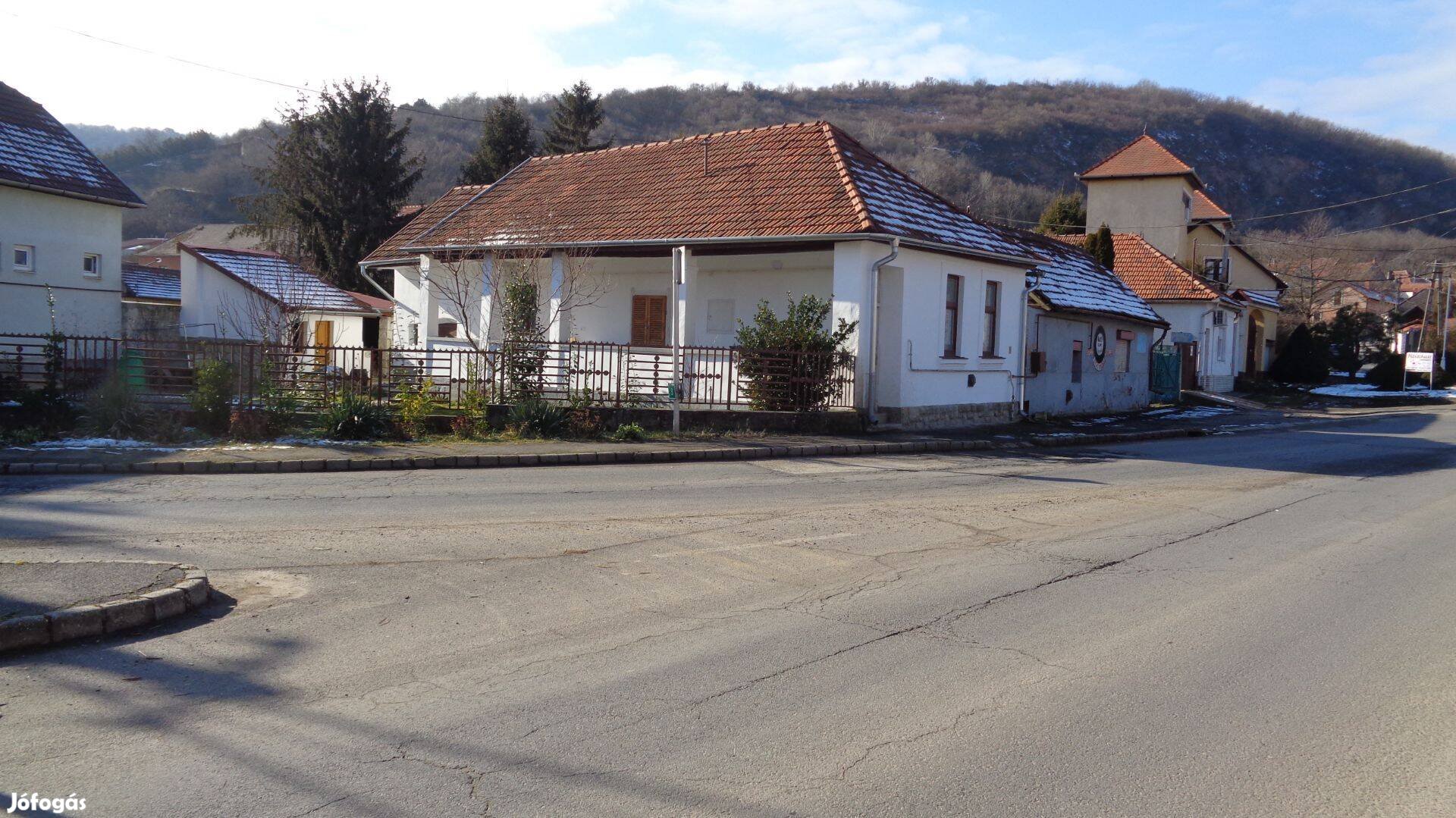 Eladó családi ház Tokaj