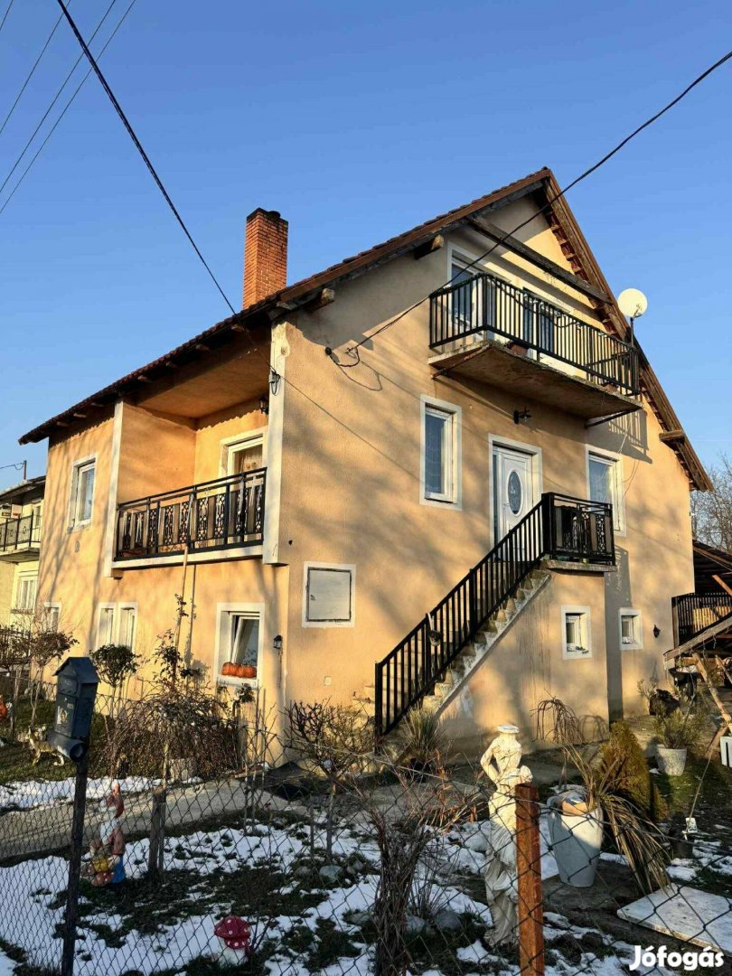 Eladó családi ház Vináron