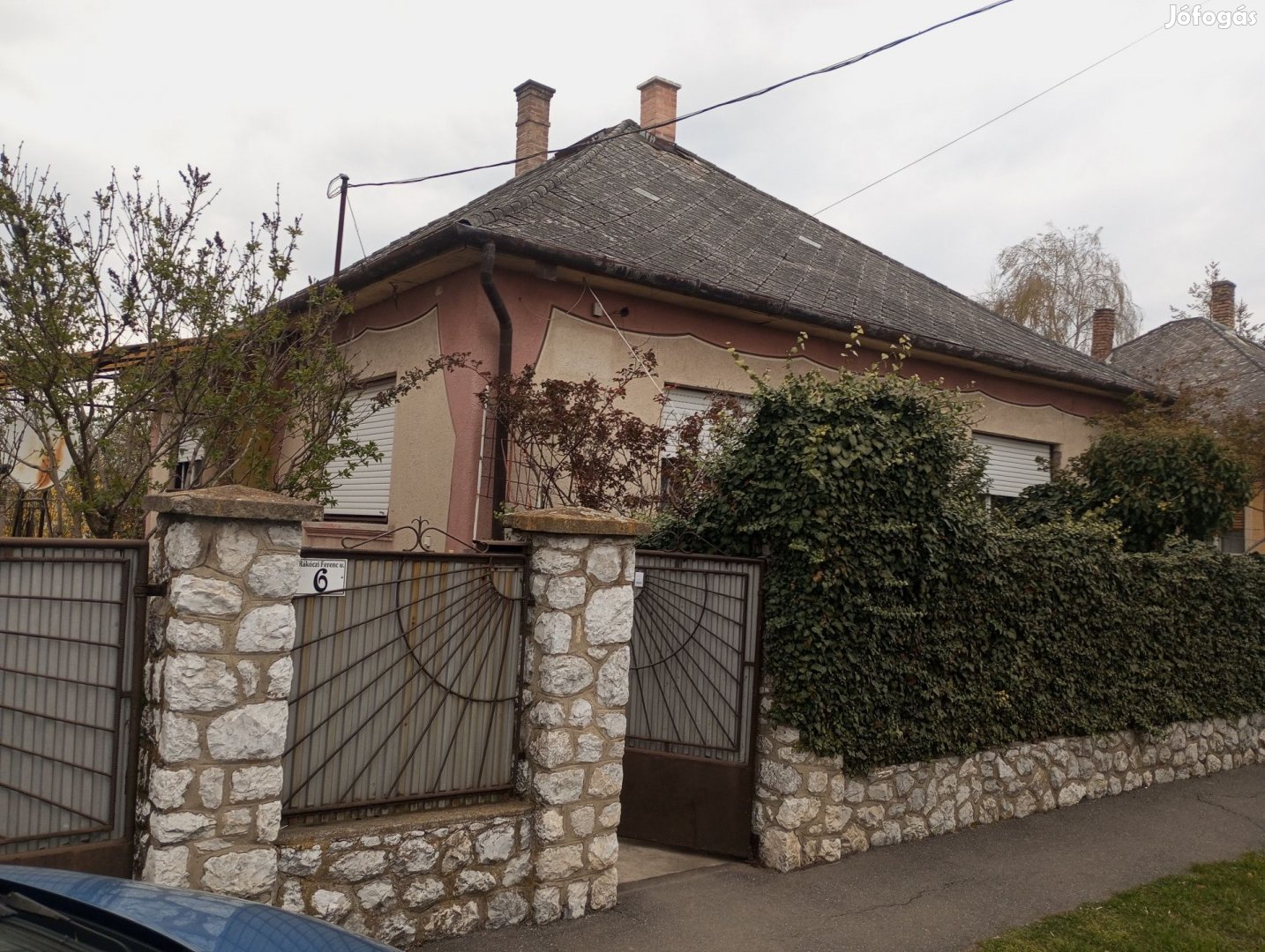 Eladó családi ház, Besenyőtelek