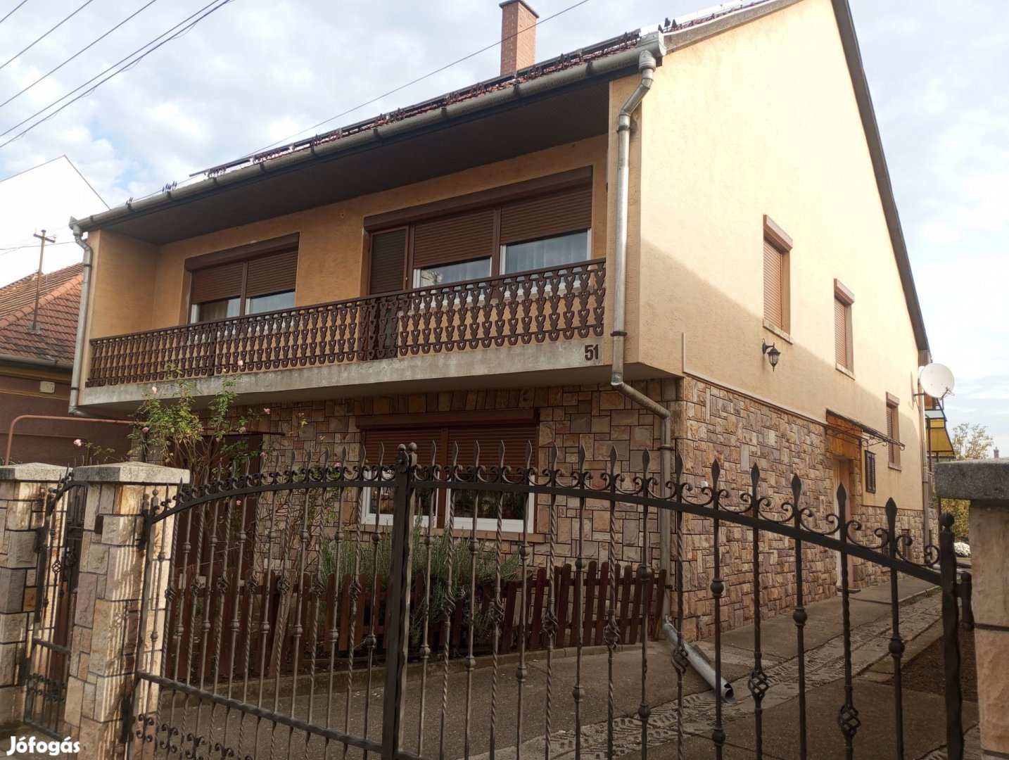 Eladó családi ház, Füzesabony