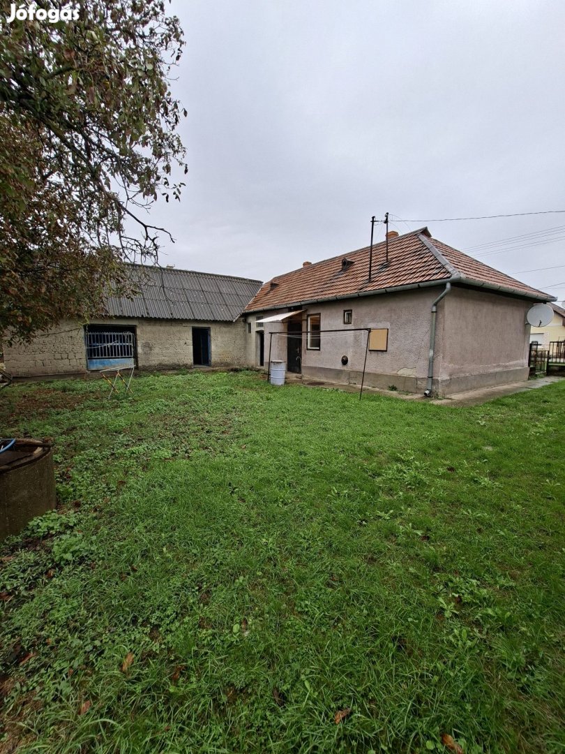 Eladó családi ház, Füzesabony