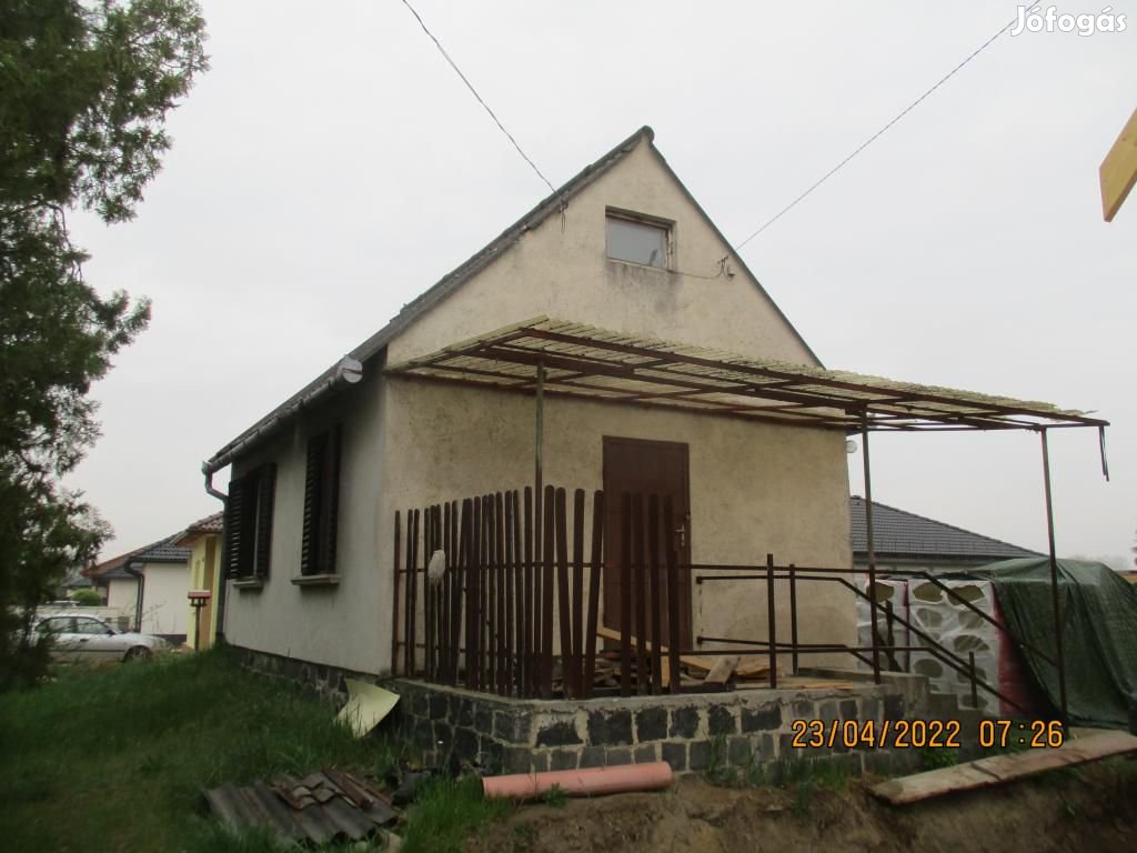 Eladó családi ház, Győrszemere