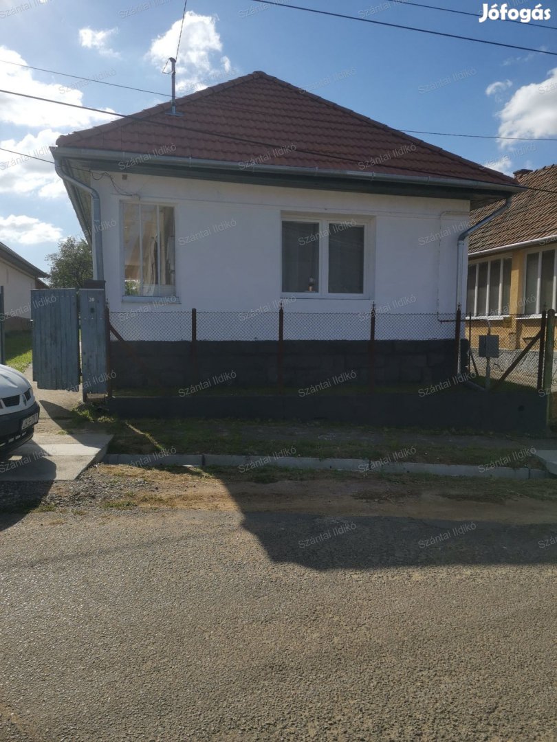Eladó családi ház, Mátraderecske