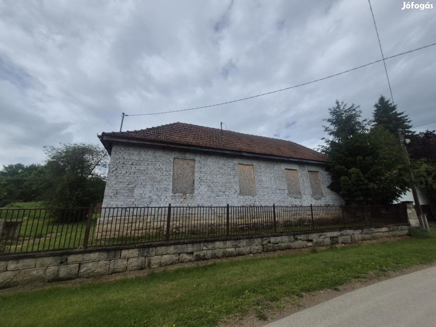 Eladó családi ház, Szajla