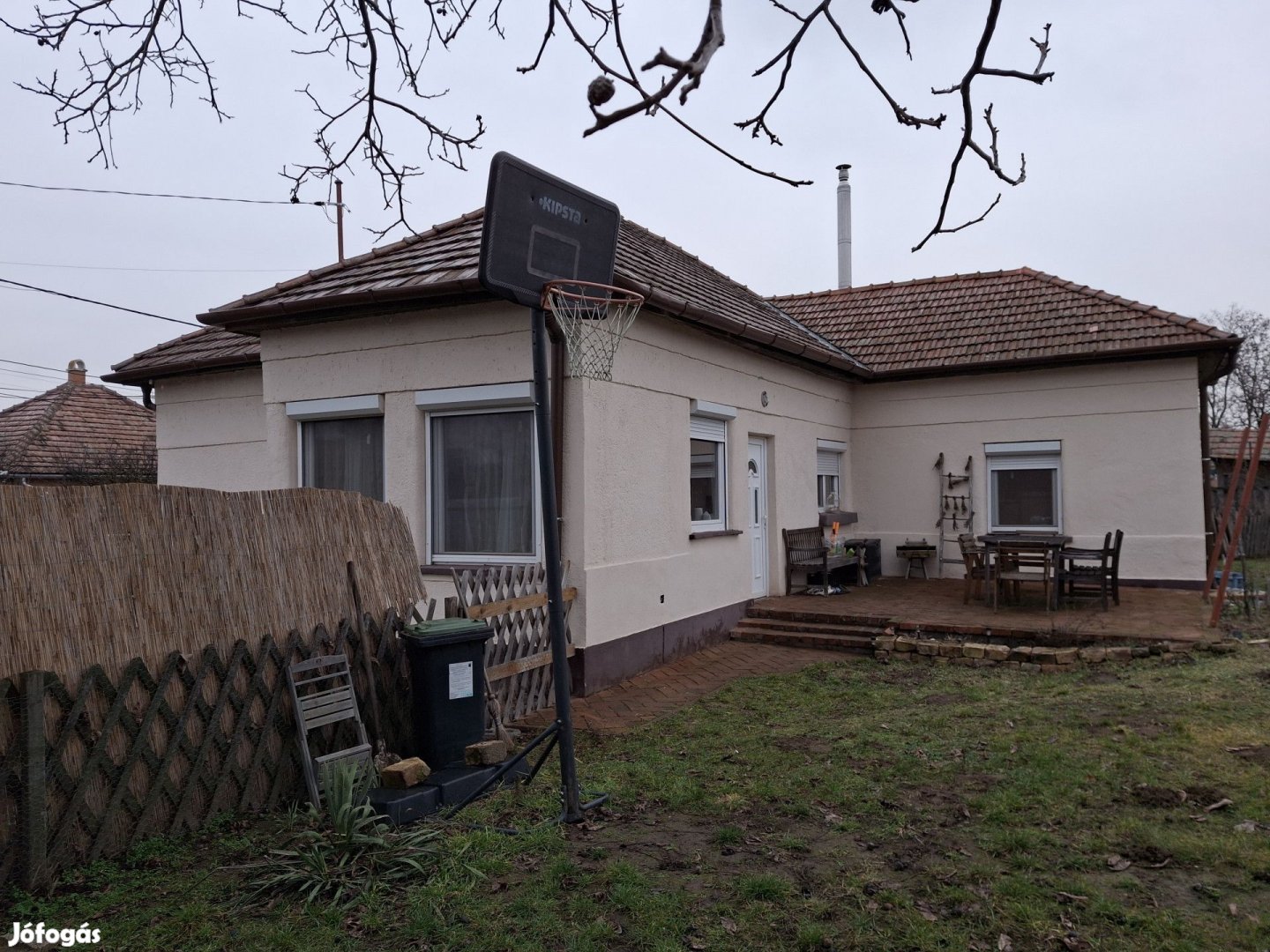 Eladó családi ház, Szolnok