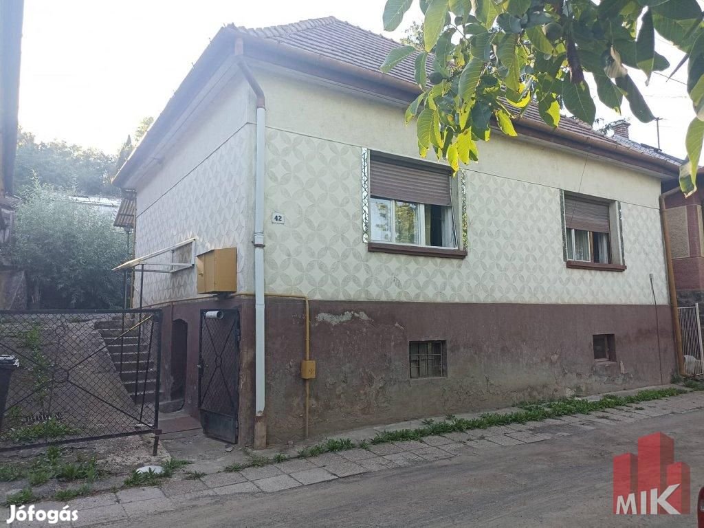 Eladó családi ház - Somoskőújfalu