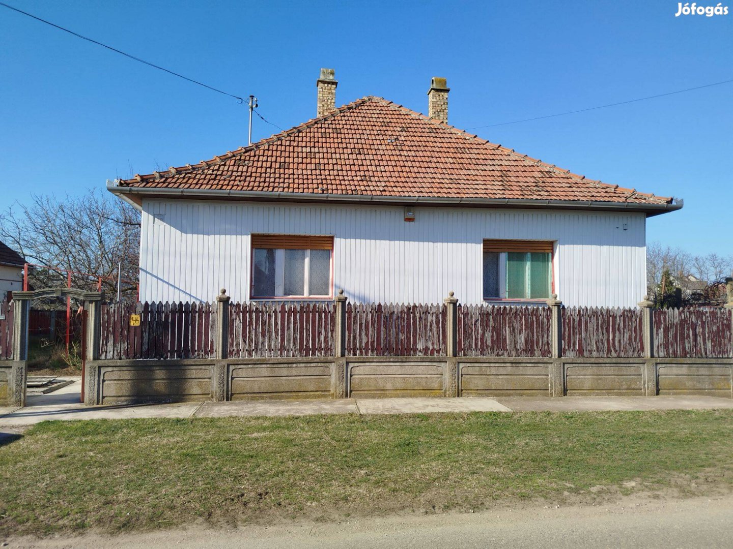 Eladó családi ház nagy kerttel Hajdúdorogon