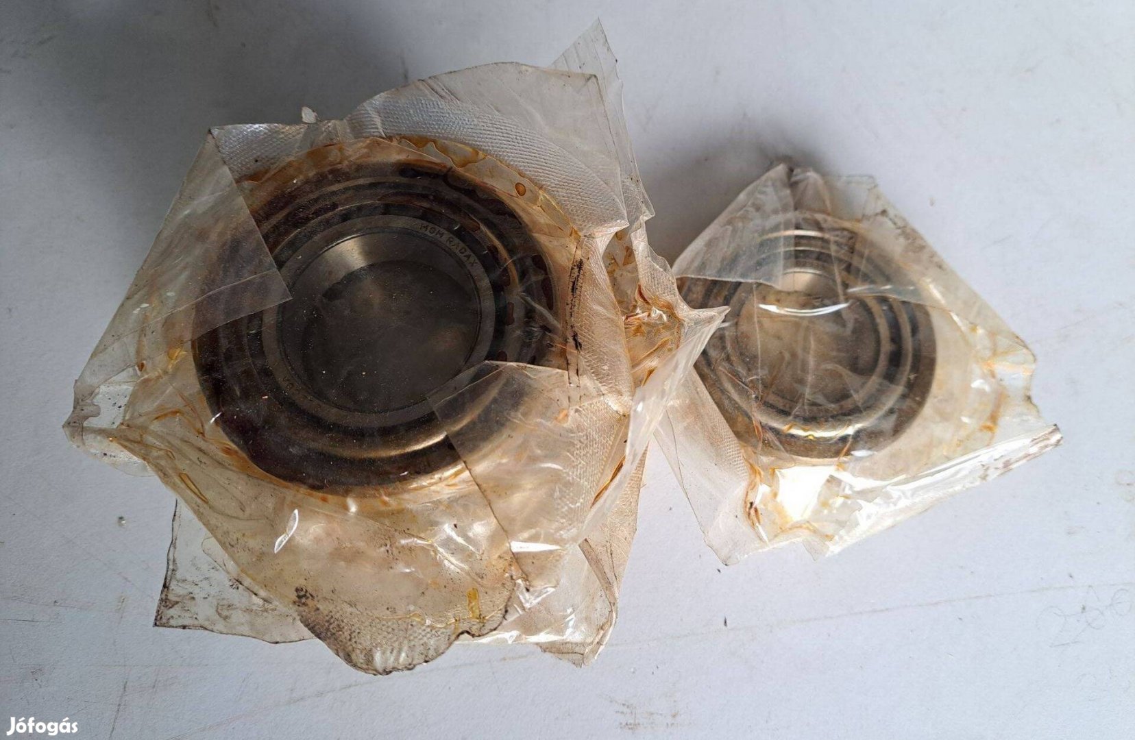 Eladó csapágy 30209A Zsír új 5Db