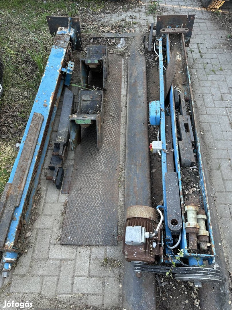 Eladó csapos emelő