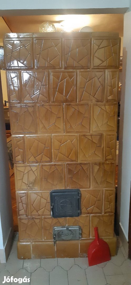 Eladó cserépkályha 
