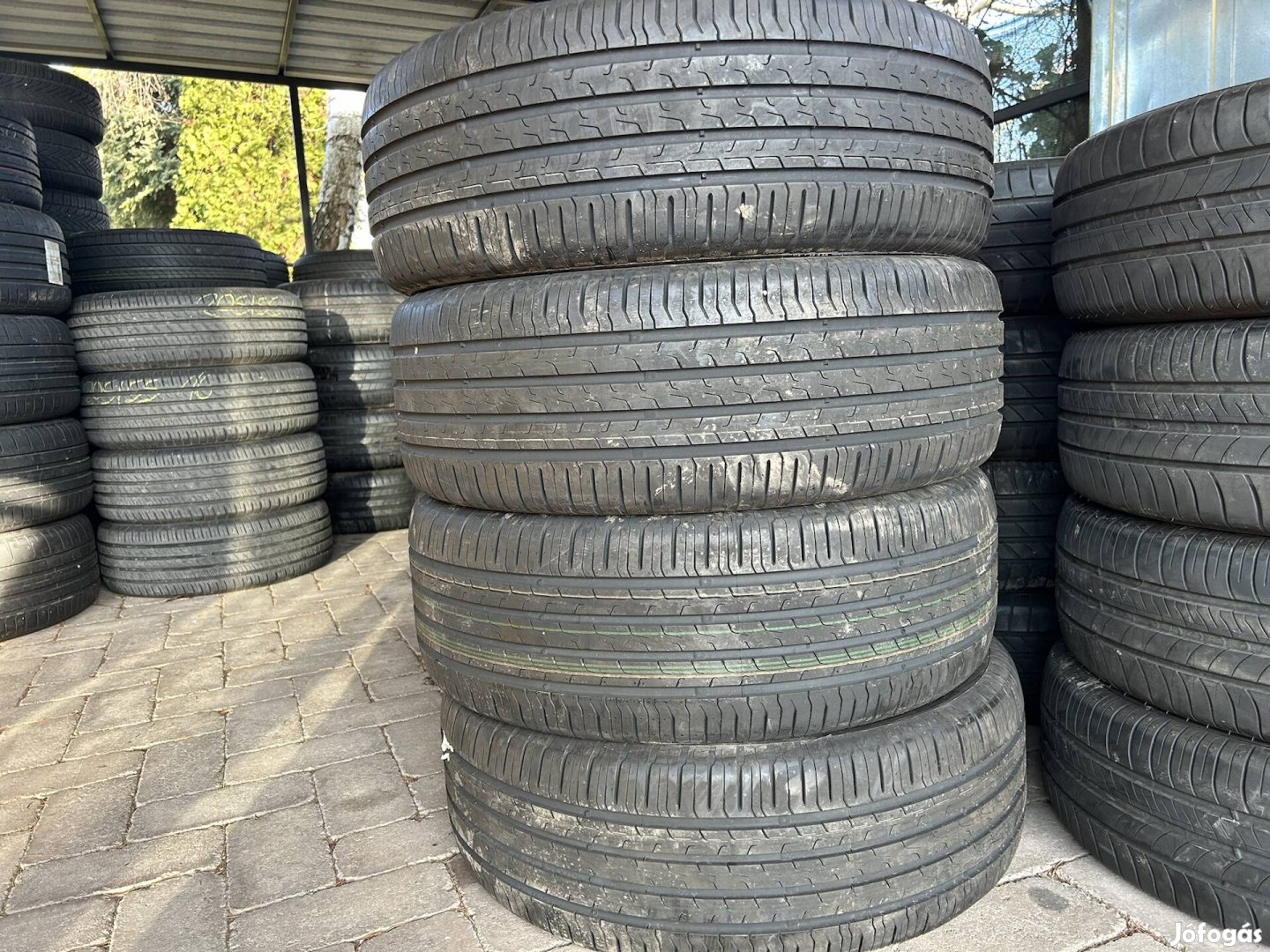 Eladó demo új 235/55 r18 Continental nyári gumi!
