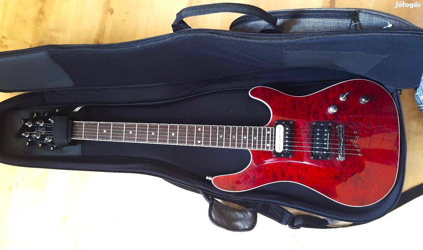 Eladó egy 2011 ben Indonéziában gyártott Cort Kx1Q gitár megkímélt áll