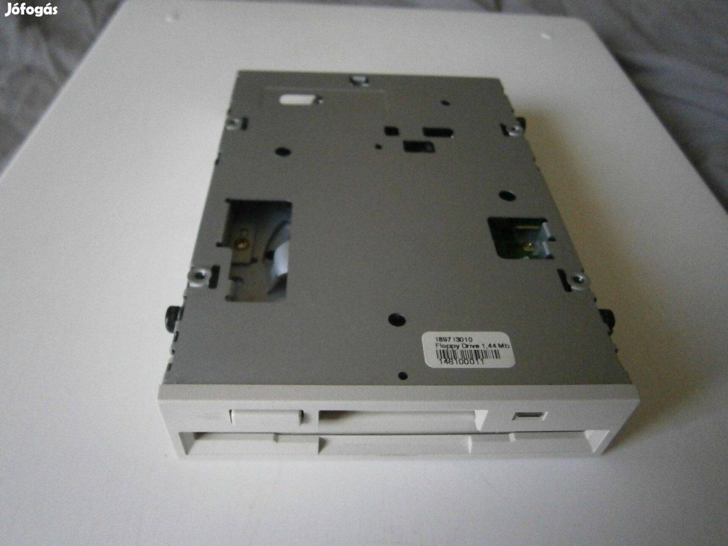 Eladó egy 3,5"-os Floppy (FDD) diszk olvasó