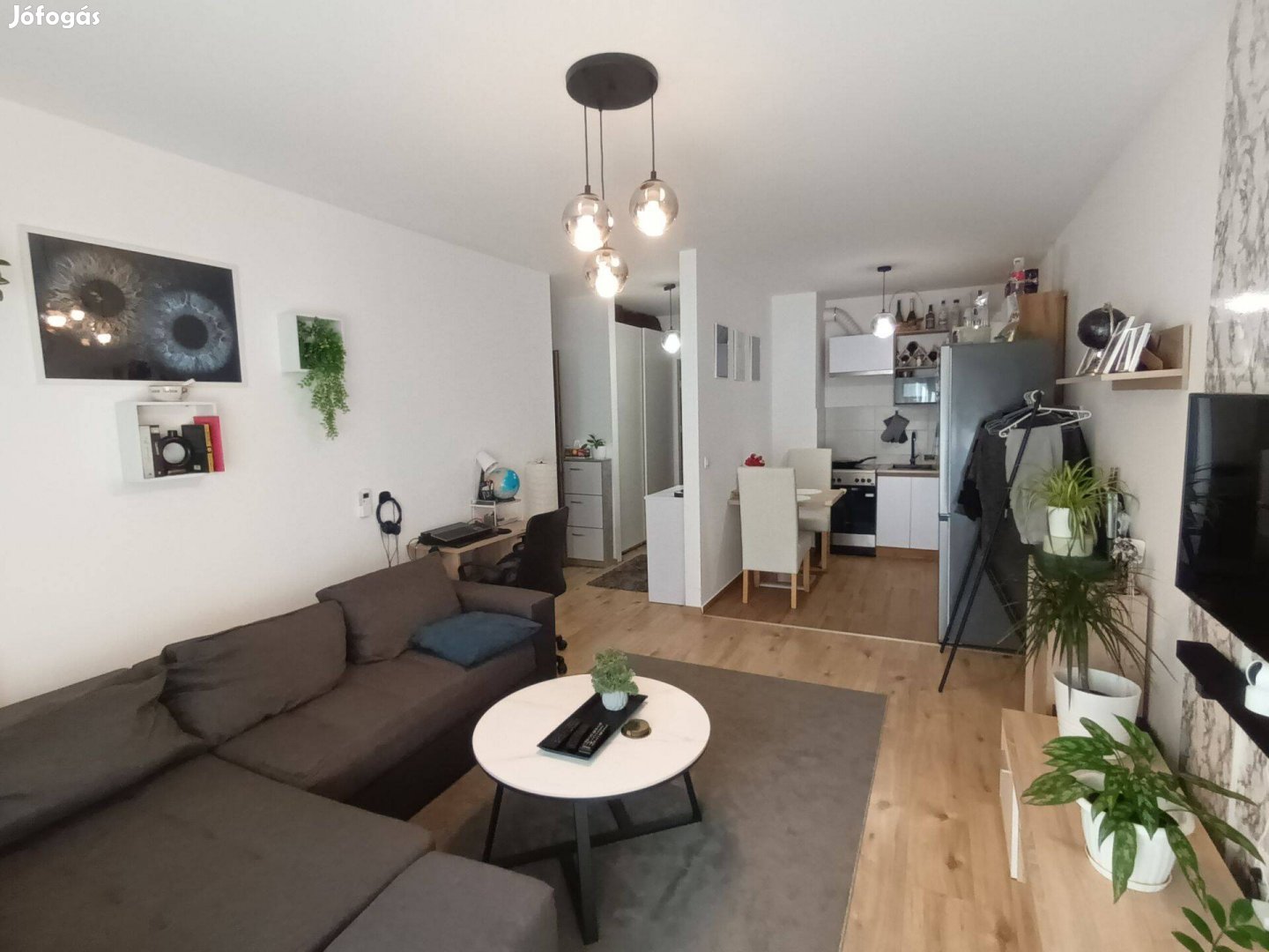 Eladó egy 44 m-es, földszinti lakás Debrecen