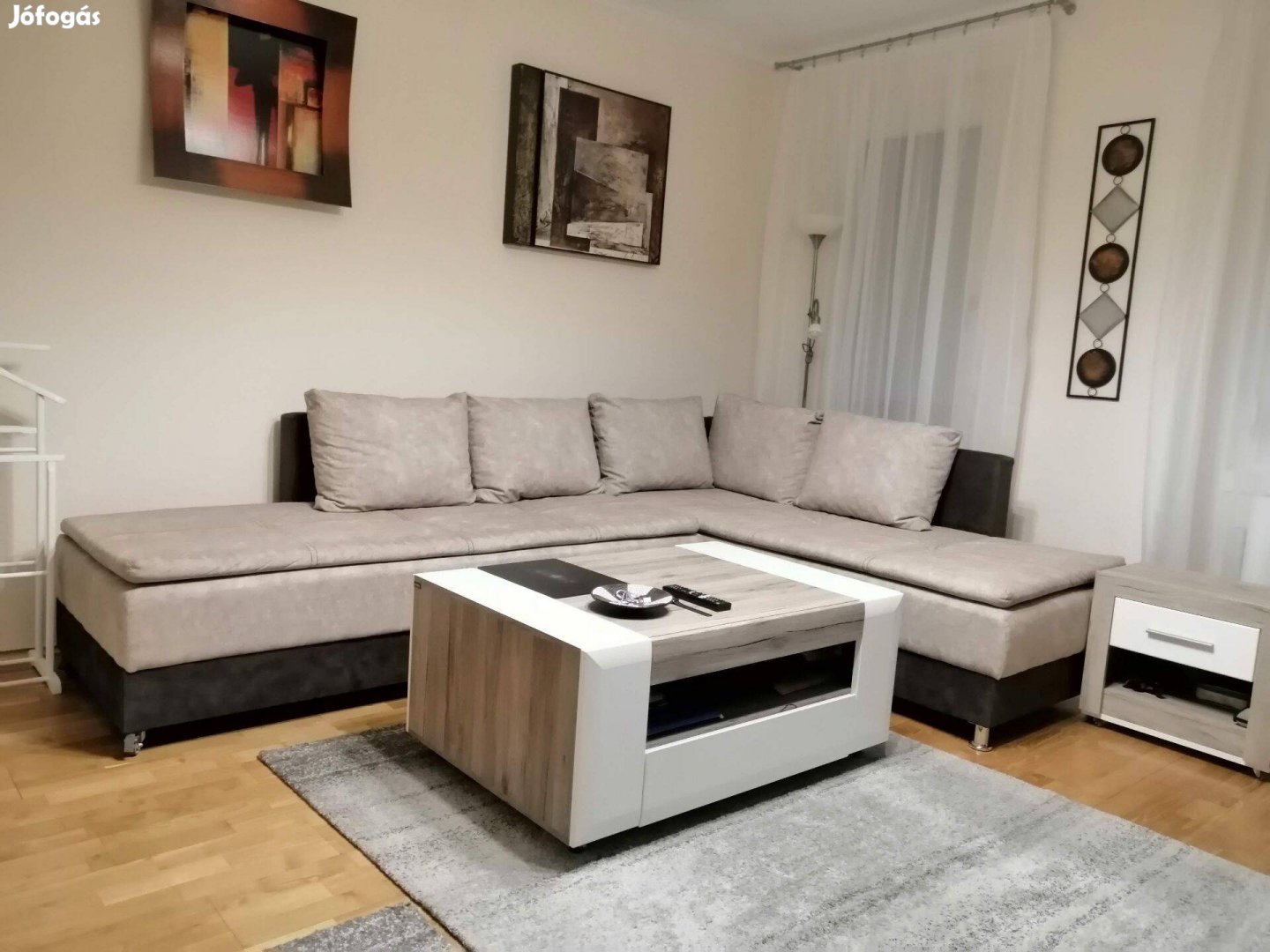 Eladó egy 80m2-es panel (4 külön nyíló szoba) Káposztásmegyeren
