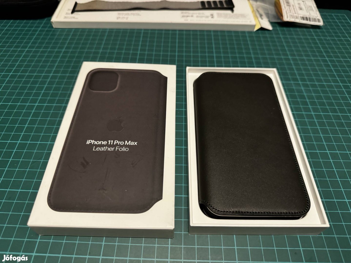 Eladó egy Apple Leather Folio bőrtok iphone 11 Pro Maxhoz