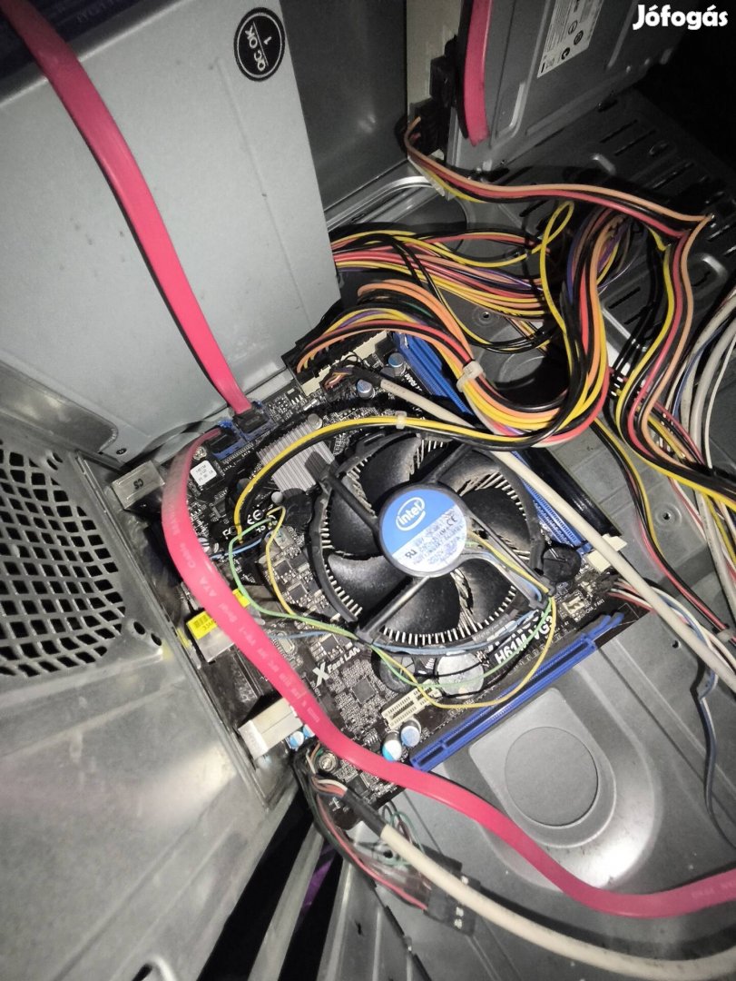 Eladó egy Asrock H61M-VG3 alaplapCPURAM