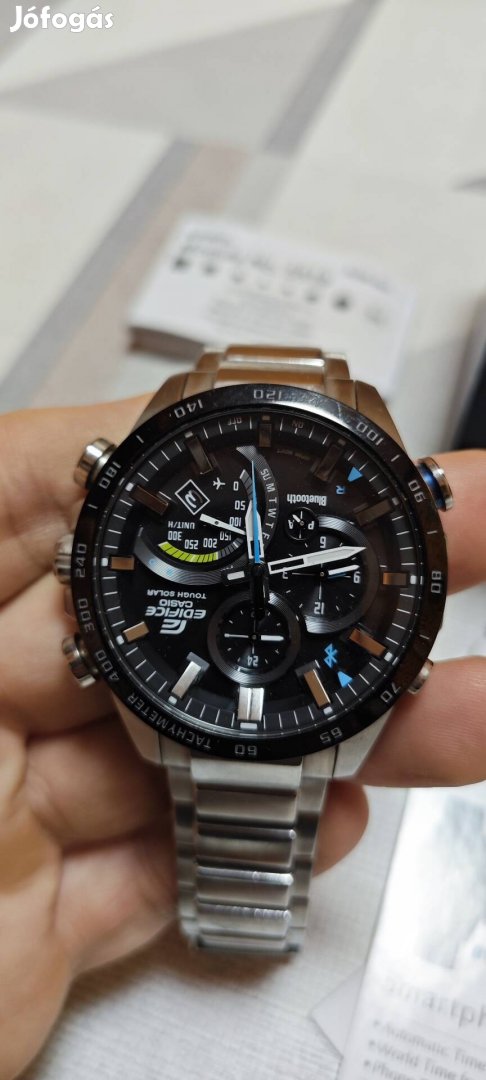 Eladó egy Casio Edifice Eqb-501 karóra 