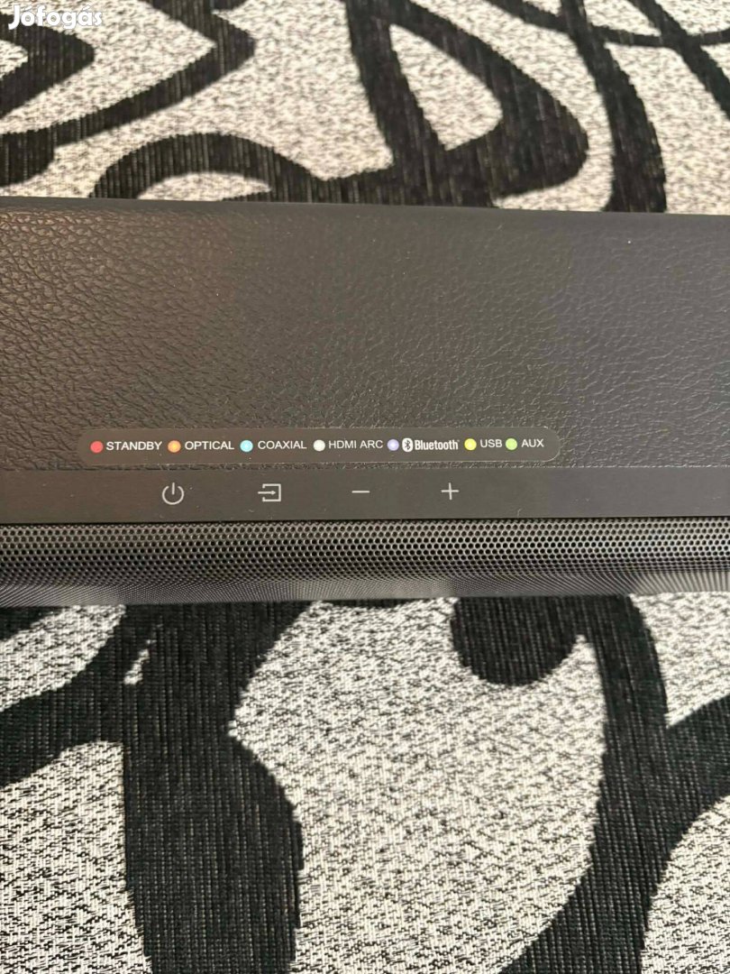 Eladó egy Hisense HS214 hangptojektor