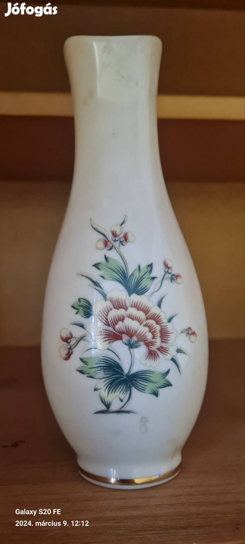 Eladó egy Hollóházi porcelán váza 