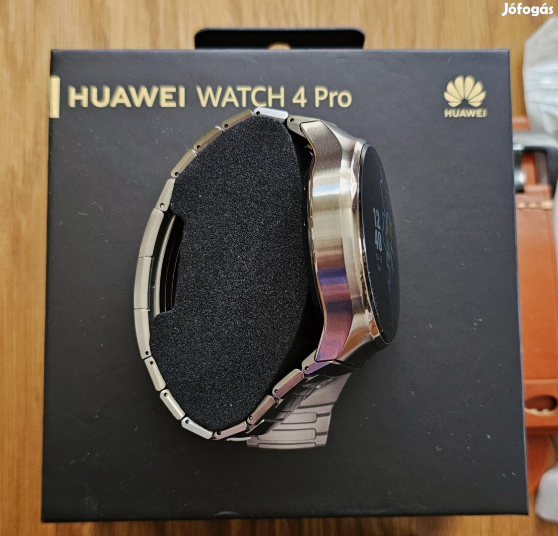 Eladó egy Huawei watch 4 pro 