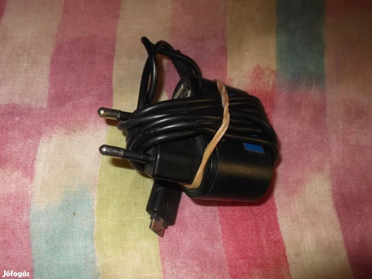 Eladó egy LG mobiltelefon töltő, olvasd a leírást a