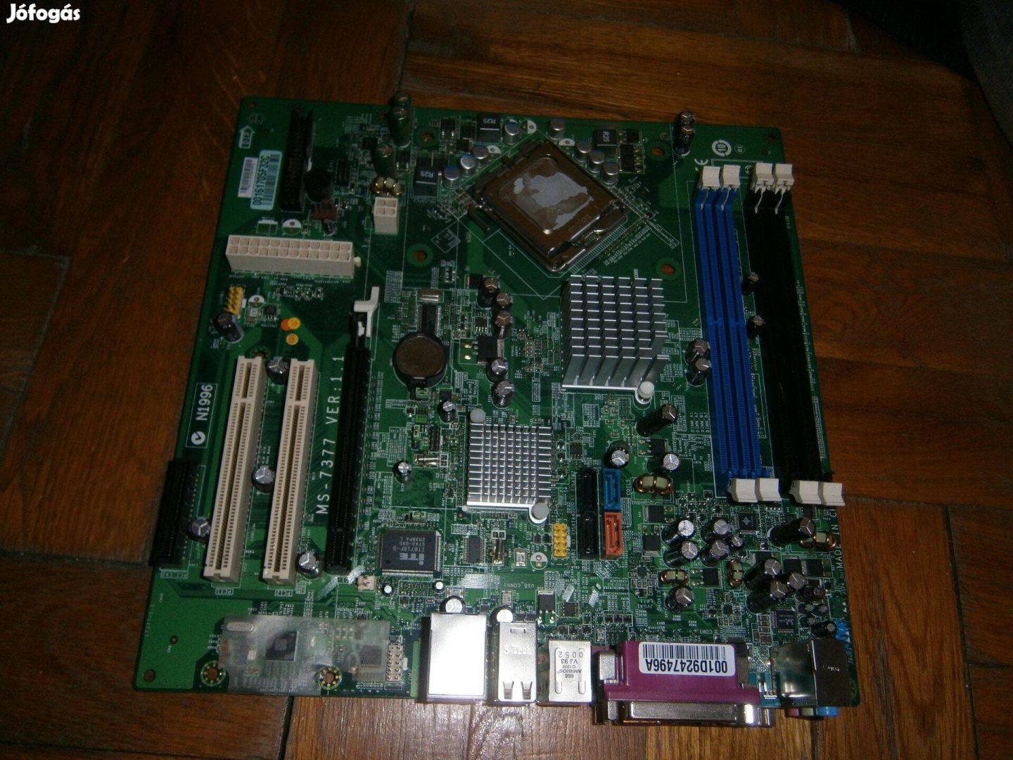 Eladó egy MSI 7377 ver 1.1 alaplap processzorral