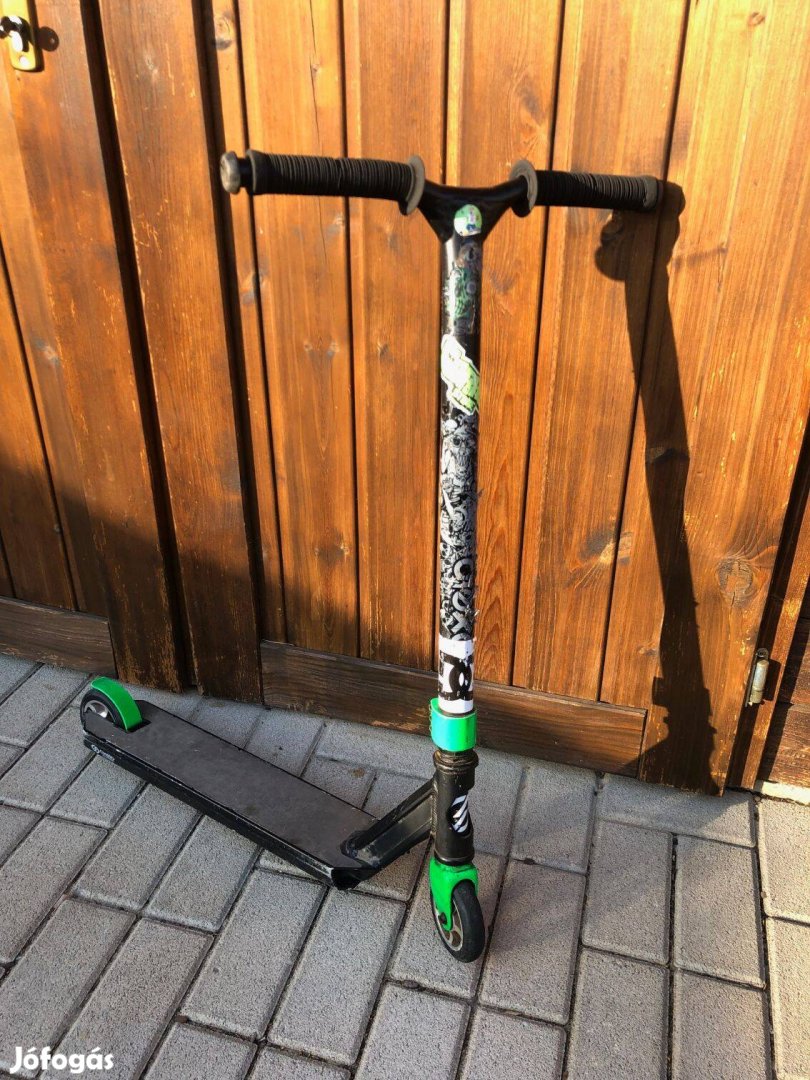 Eladó egy Oxelo roller (Scooters)