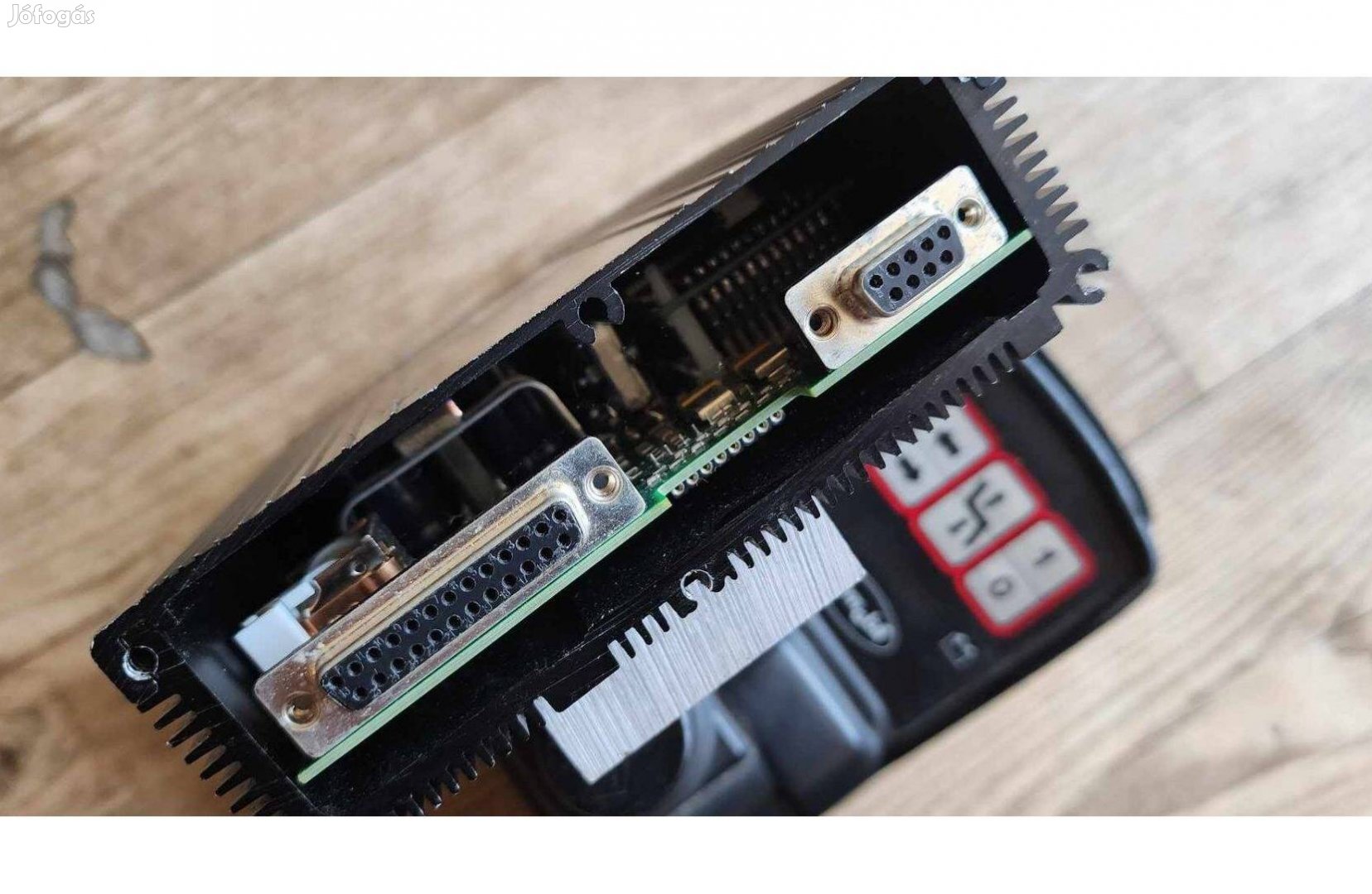 Eladó egy Permobil elektronika és 4db yoe .Csak alkatrésznek