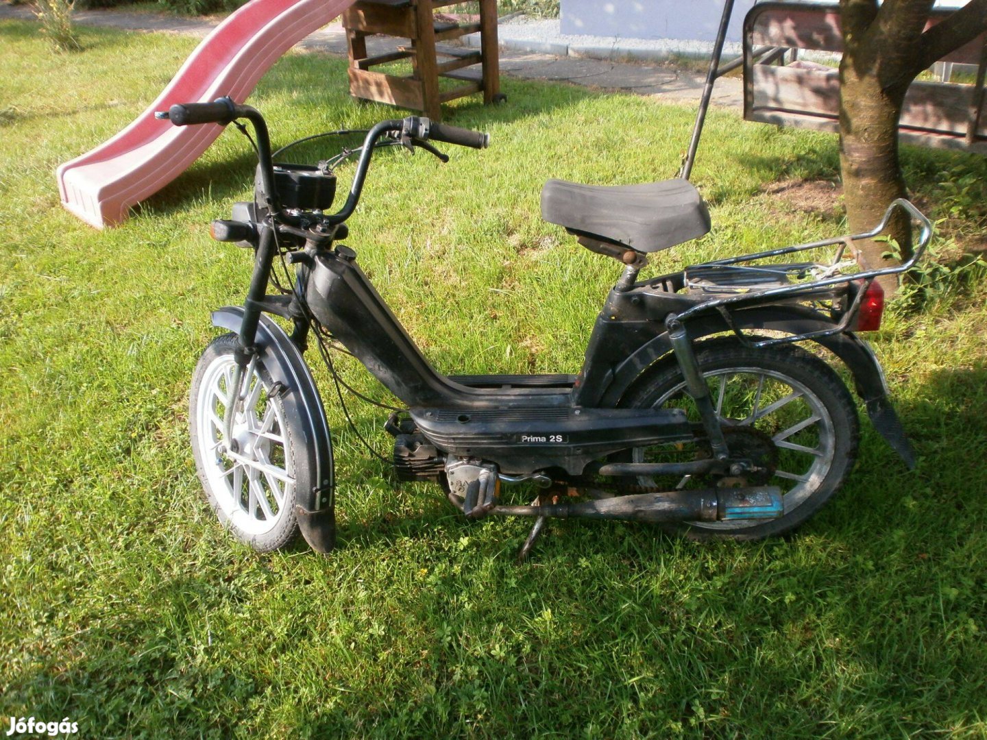 Eladó egy Sachs segédmotr