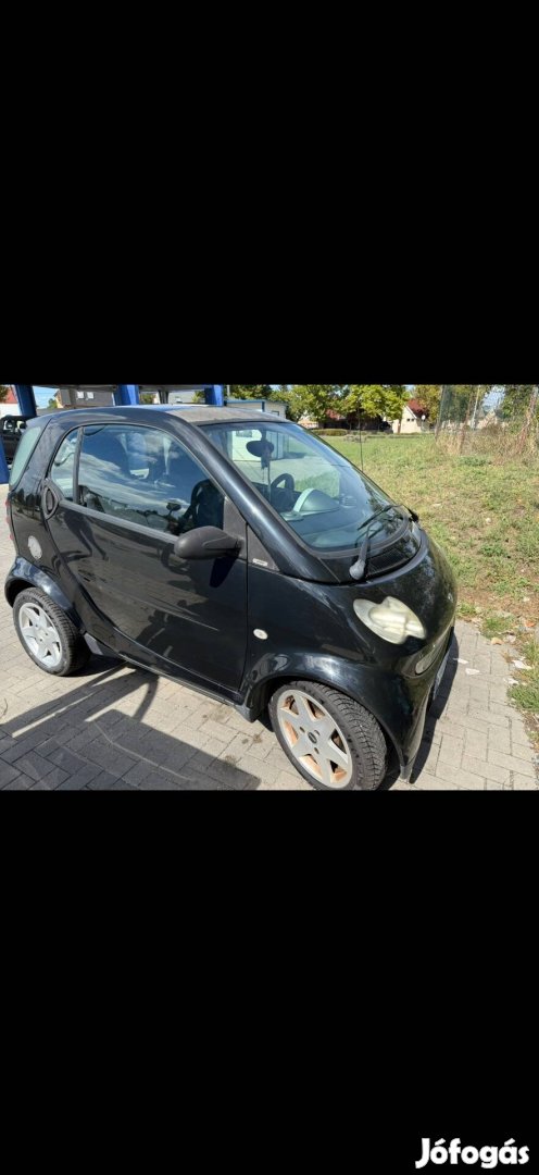 Eladó egy Smart fortwo 0.7 benzines