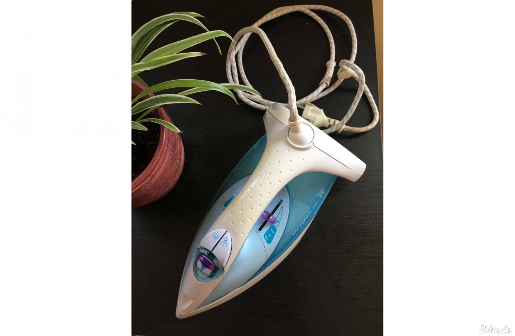 Eladó egy Tefal Aqua Speed gőzvasaló