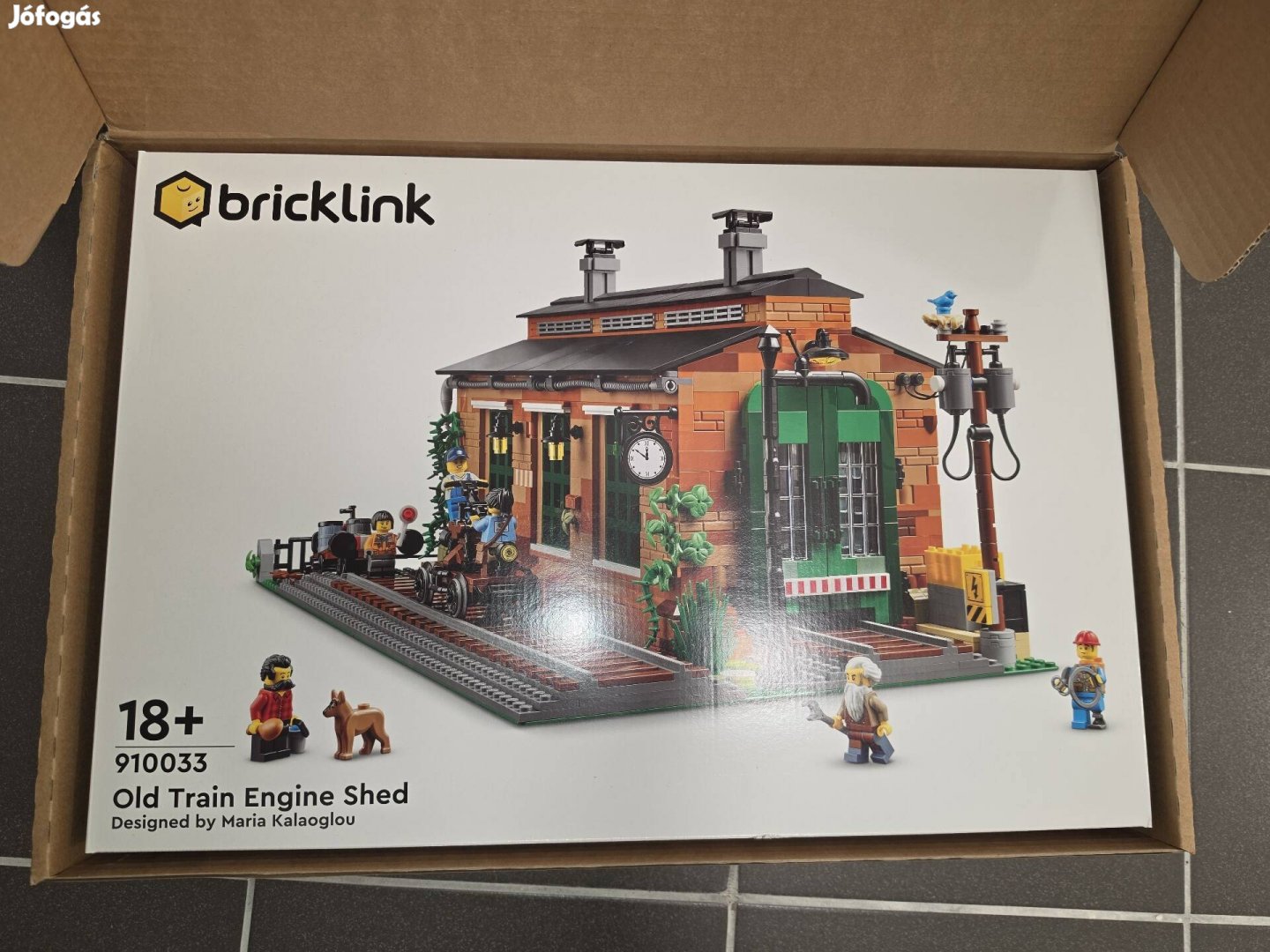 Eladó egy bontatlan Lego Bricklink 910033 Old train engine