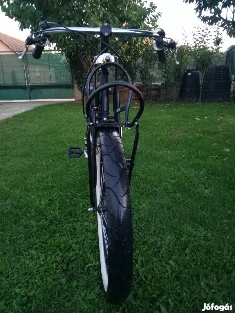 Eladó egy cruiser chopper kerékpár, bicikli 