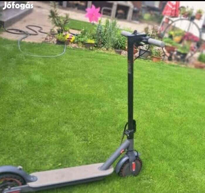 Eladó egy elektromos roller sajnos nem tudom használni.